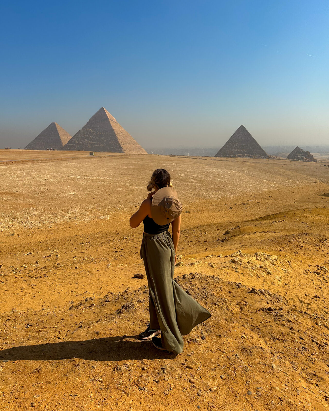 Ultimate Guide To Visiting The Pyramids Of Giza In Egypt - Messy Bun 